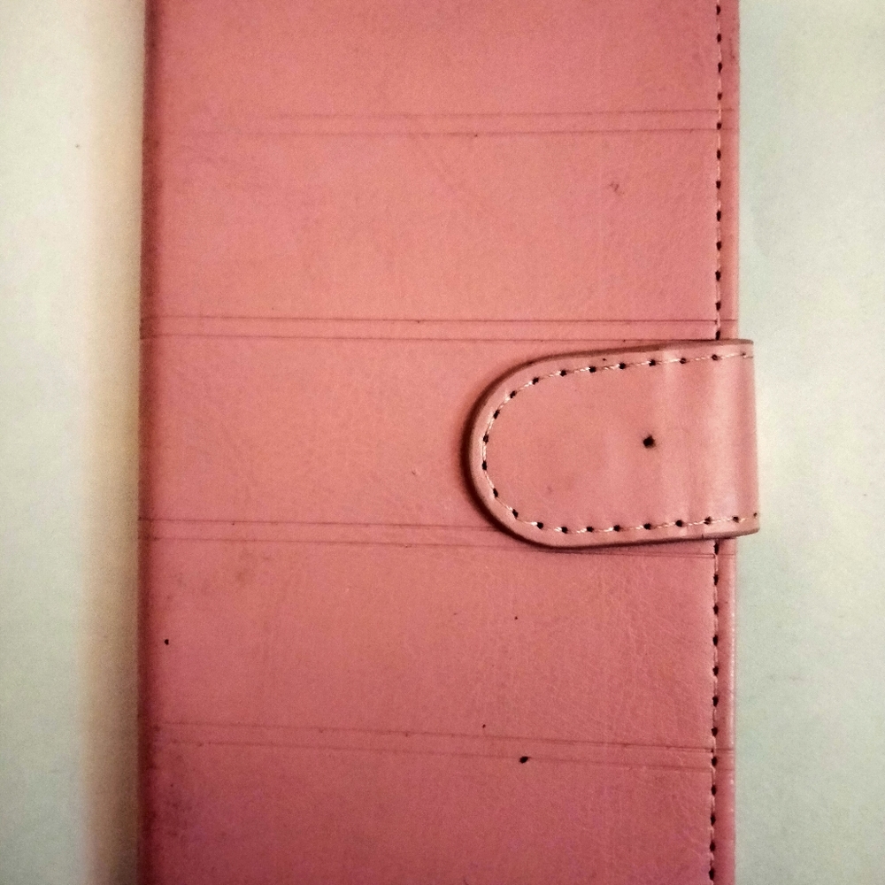 Cell phone cases - Picture 7 of 16
